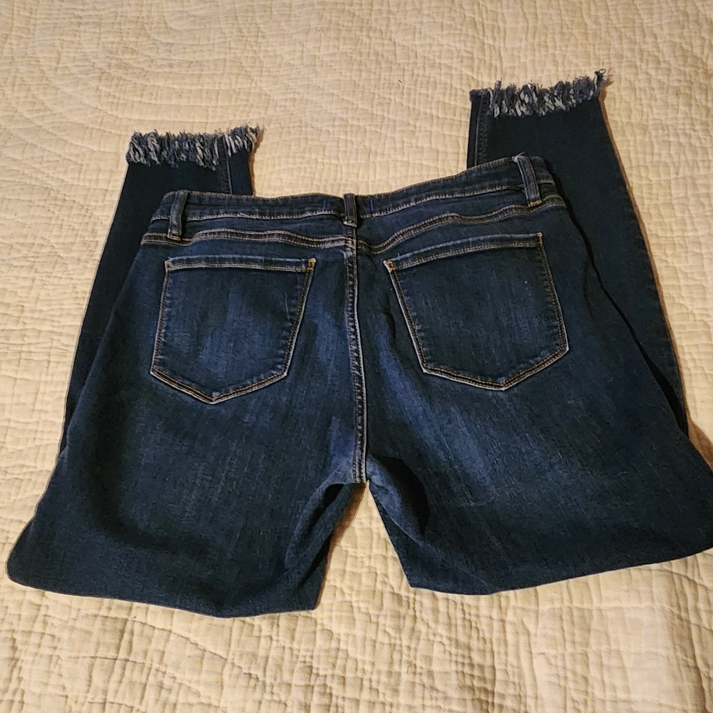Studio Blue Womens Sz 32 Jeans Mid Rise Dark Wash Tapered Leg  Frayed Hem - Picture 4 of 11
